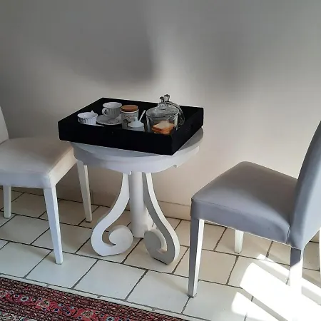 Apartment Coquet T2 ,terrasse,parking ,4 Kms D Avignon Villeneuve-les-Avignon